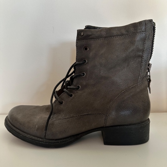 Grey Leather Combat Boots Size 41 from Browns - Picture 2 of 5